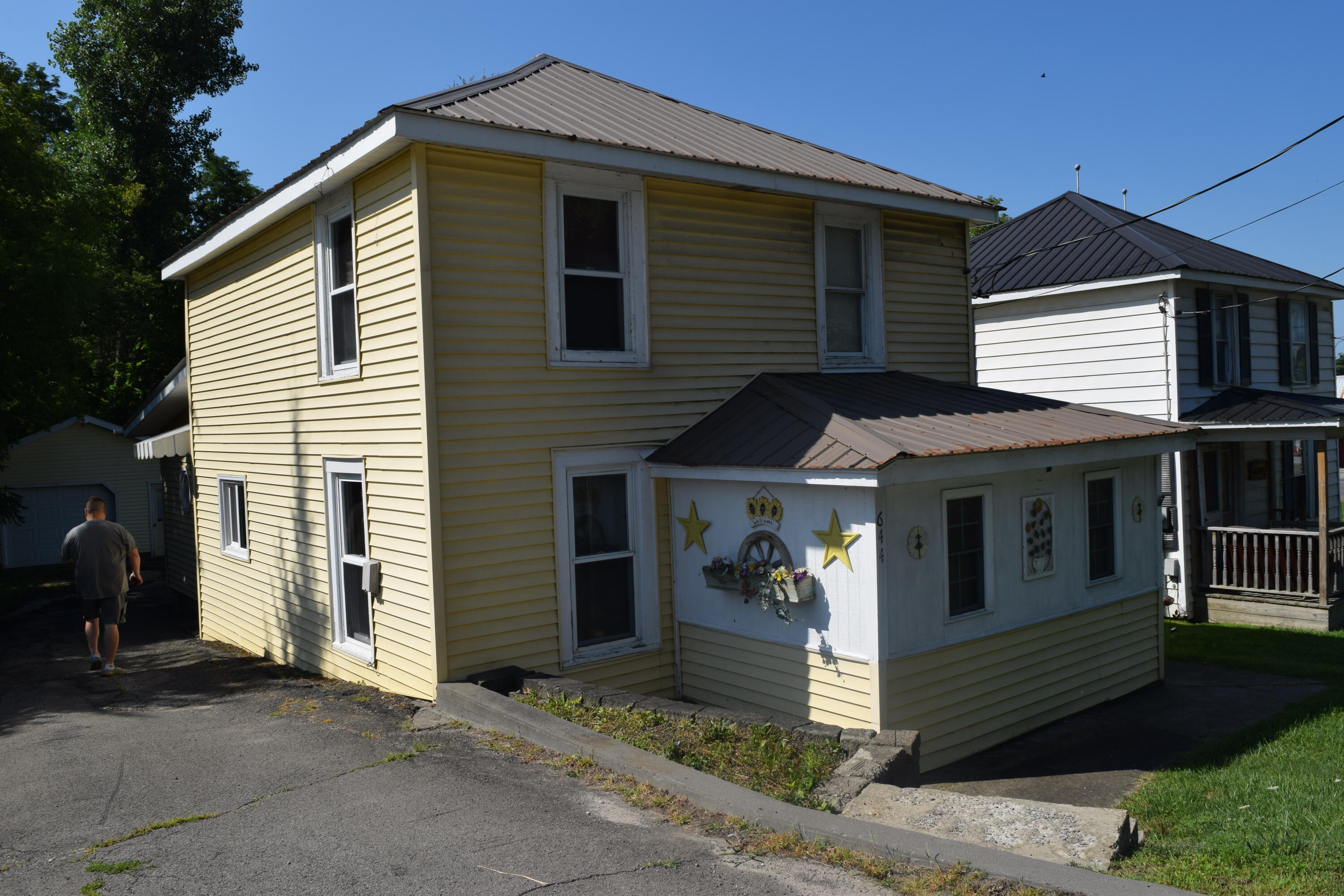 642 & 644 East Main Street