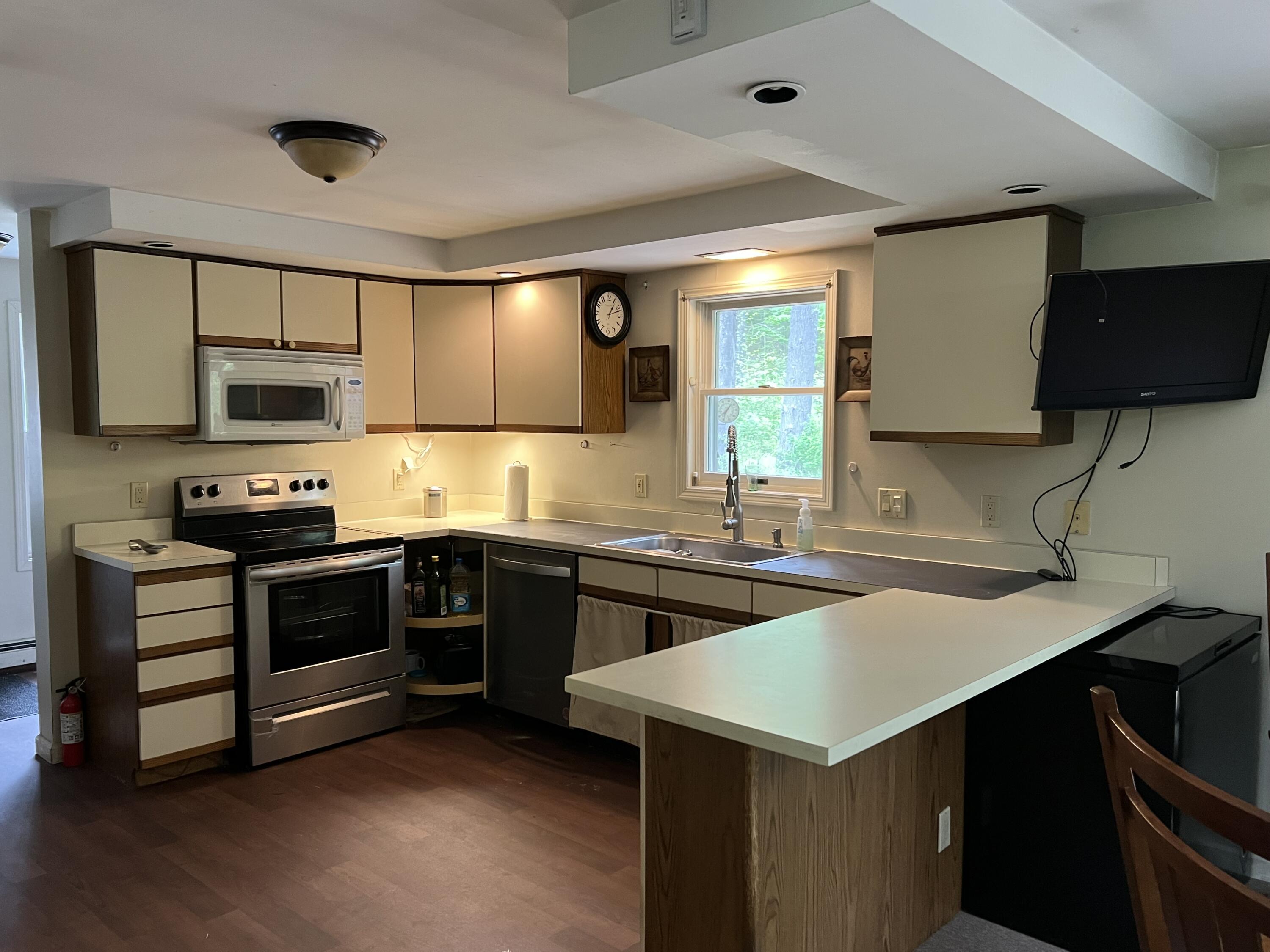 24 Brewster Way Way, Elizabethtown, New York image 8