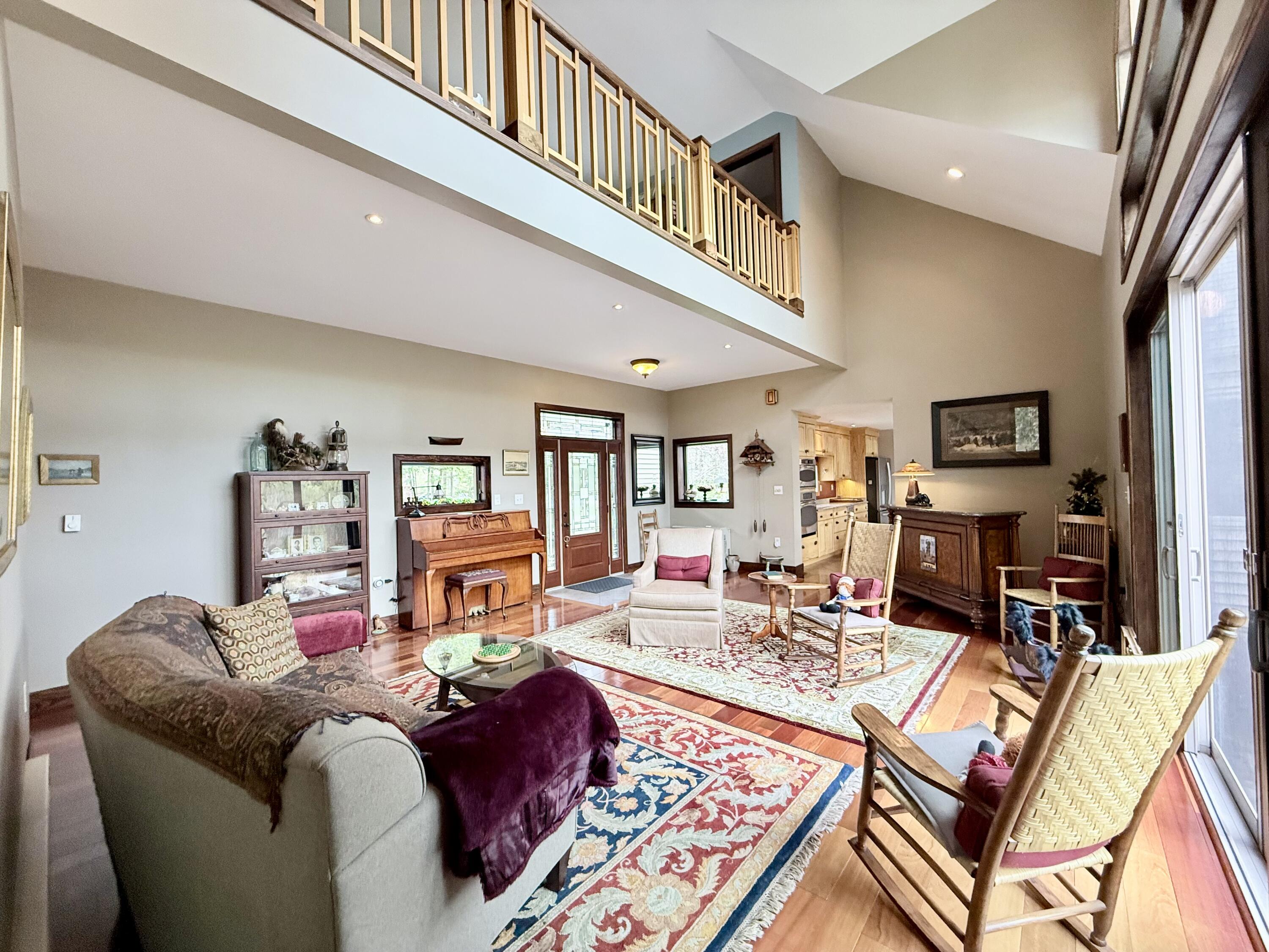 28 Pinebrook Drive
