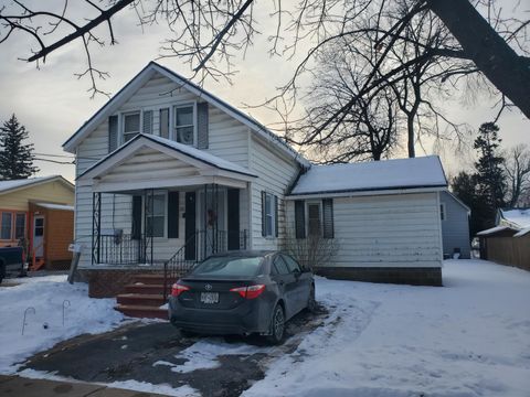 12 Smith St Plattsburgh NY 12901