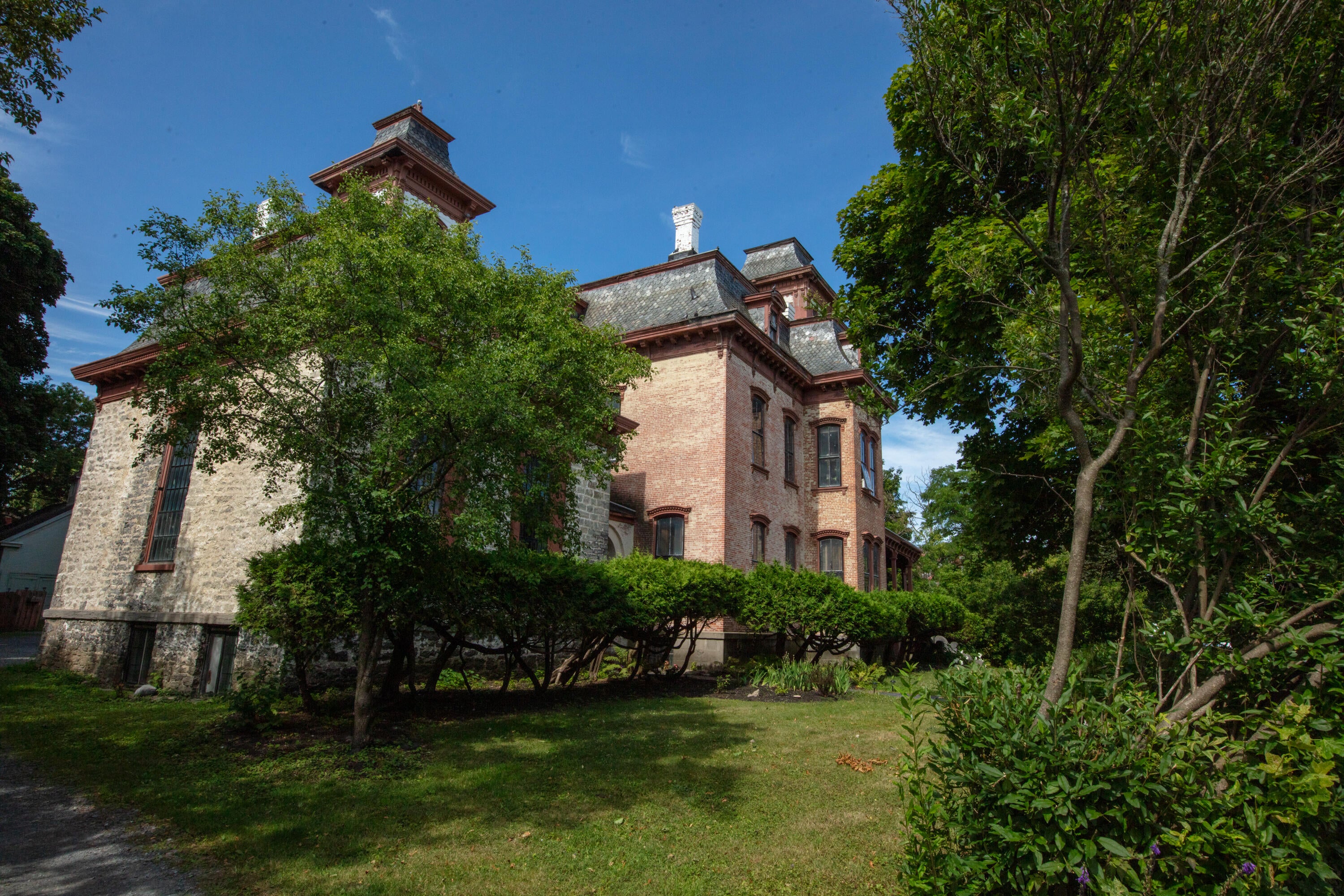 22 Macomb Street
