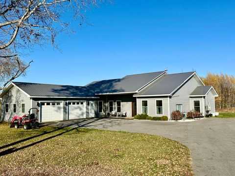 101 Barrett Road Moira NY 12957