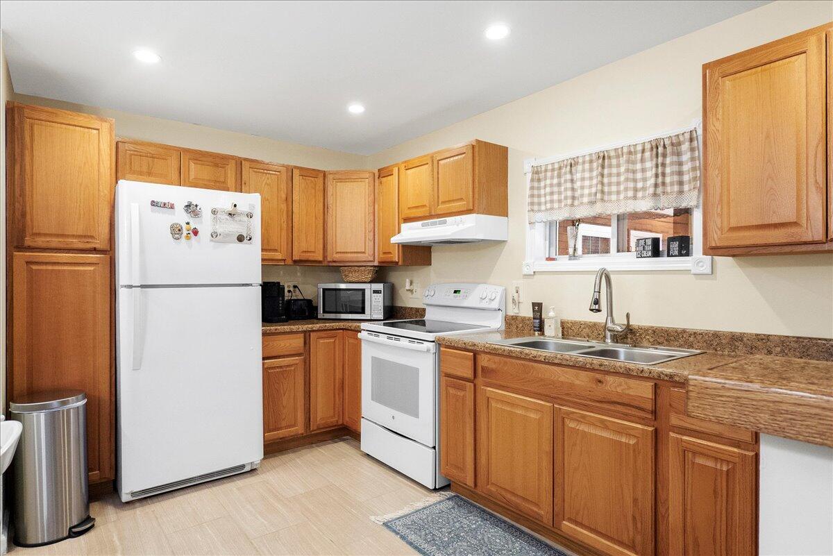 60 Cooper Street, Lake George, New York image 43