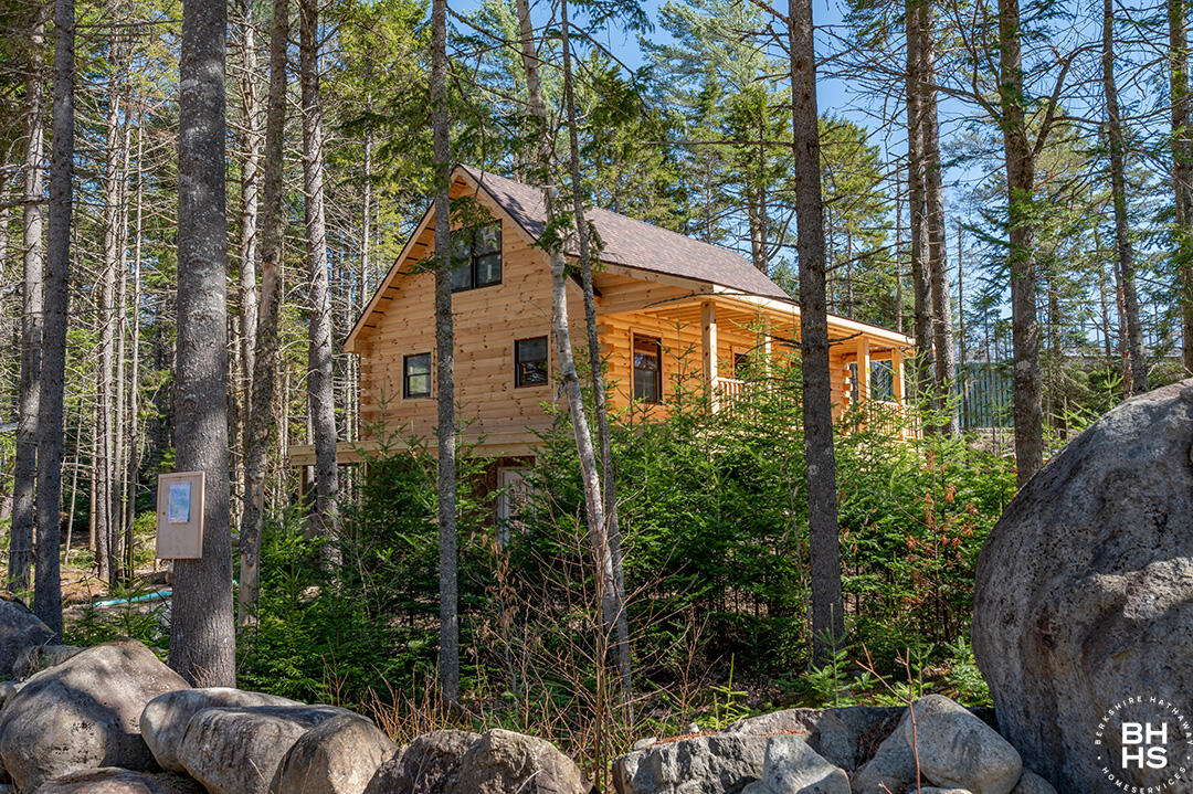 Lake Placid, New York 12946, United States, 5 Bedrooms Bedrooms, ,4 BathroomsBathrooms,Residential,Active,5111