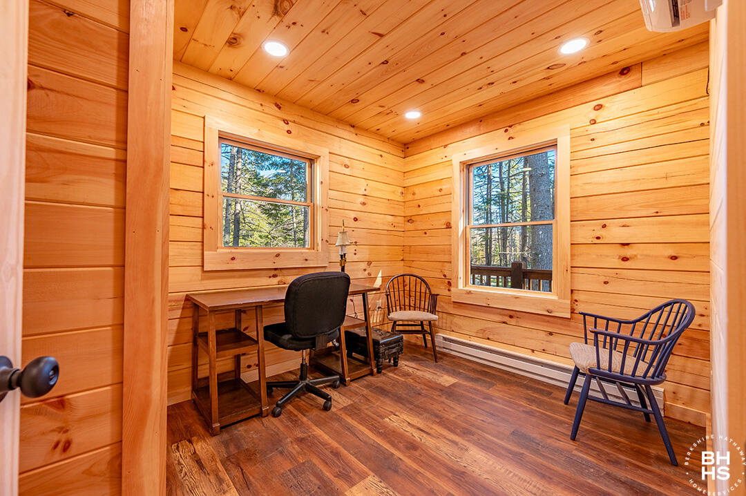 Lake Placid, New York 12946, United States, 5 Bedrooms Bedrooms, ,4 BathroomsBathrooms,Residential,Active,5111