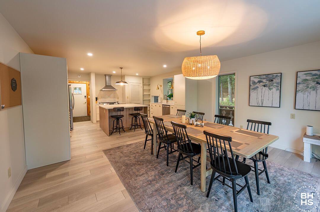 Jay, New York 12941, United States, 4 Bedrooms Bedrooms, ,3 BathroomsBathrooms,Residential,Active,209011