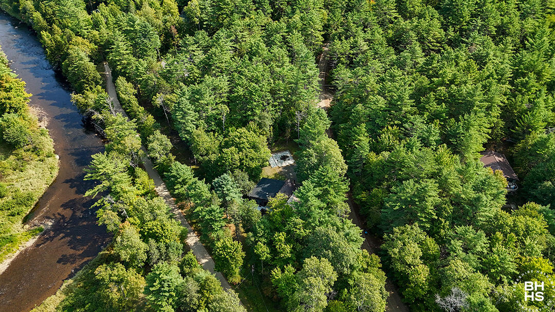 Jay, New York 12941, United States, 4 Bedrooms Bedrooms, ,3 BathroomsBathrooms,Residential,Active,209011