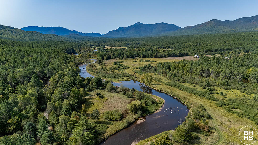 Jay, New York 12941, United States, 4 Bedrooms Bedrooms, ,3 BathroomsBathrooms,Residential,Active,209011