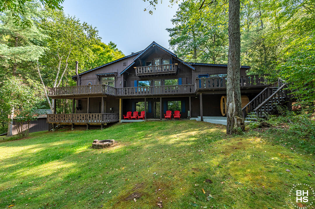 Jay, New York 12941, United States, 4 Bedrooms Bedrooms, ,3 BathroomsBathrooms,Residential,Active,209011