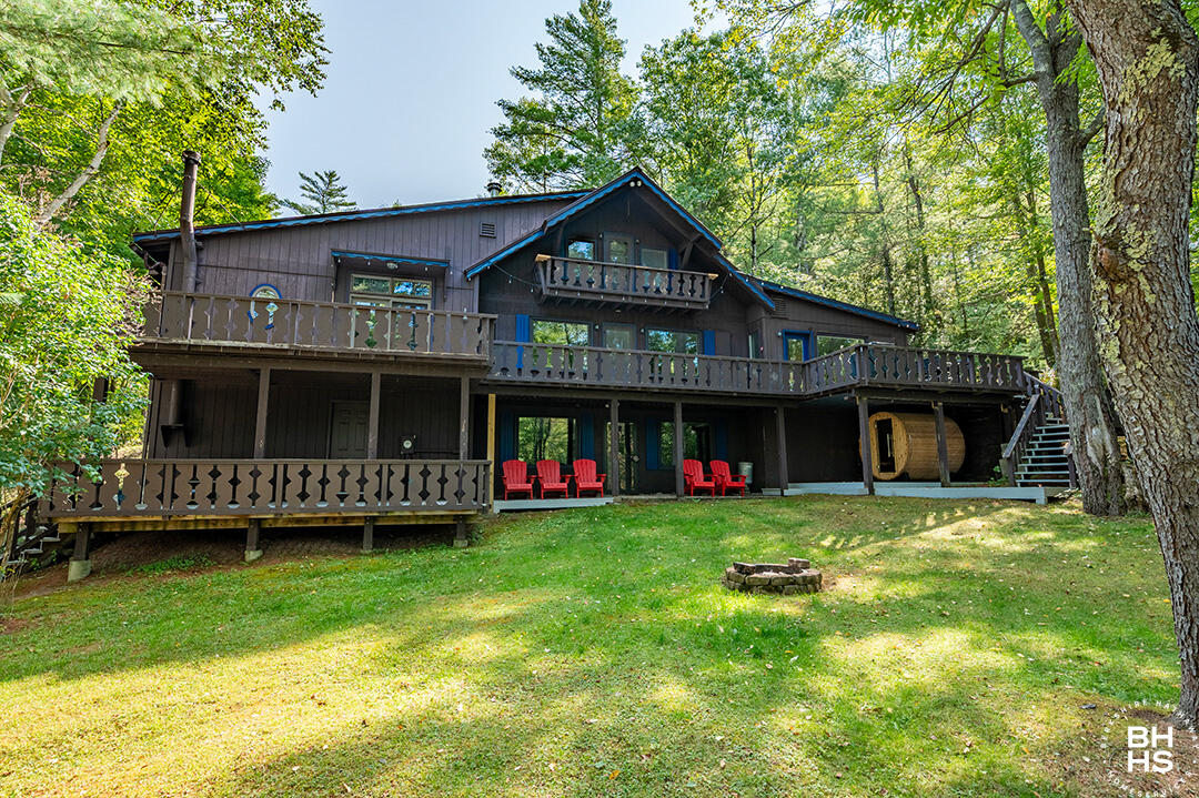 Jay, New York 12941, United States, 4 Bedrooms Bedrooms, ,3 BathroomsBathrooms,Residential,Active,209011