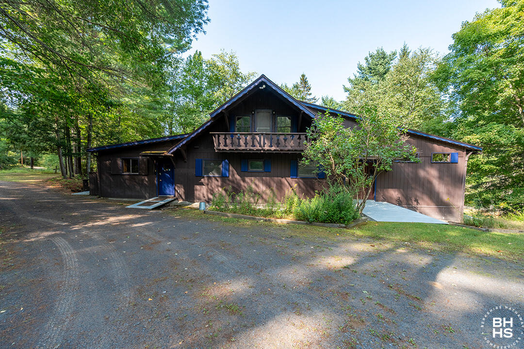 Jay, New York 12941, United States, 4 Bedrooms Bedrooms, ,3 BathroomsBathrooms,Residential,Active,209011