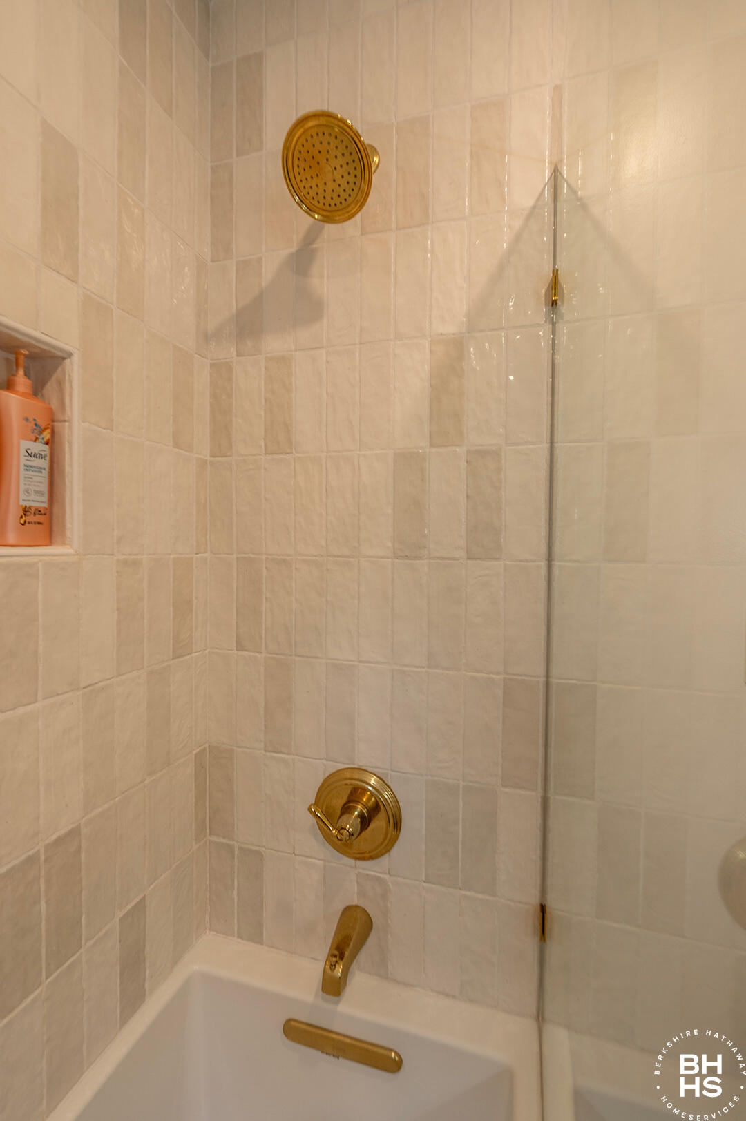 Jay, New York 12941, United States, 4 Bedrooms Bedrooms, ,3 BathroomsBathrooms,Residential,Active,209011