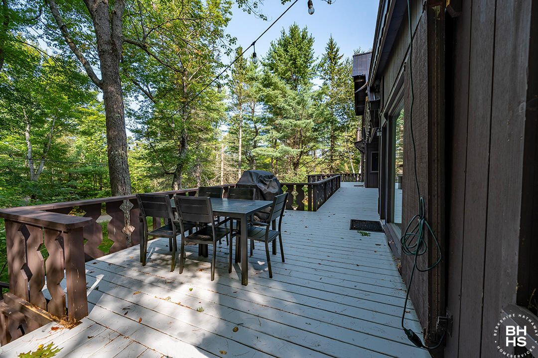 Jay, New York 12941, United States, 4 Bedrooms Bedrooms, ,3 BathroomsBathrooms,Residential,Active,209011