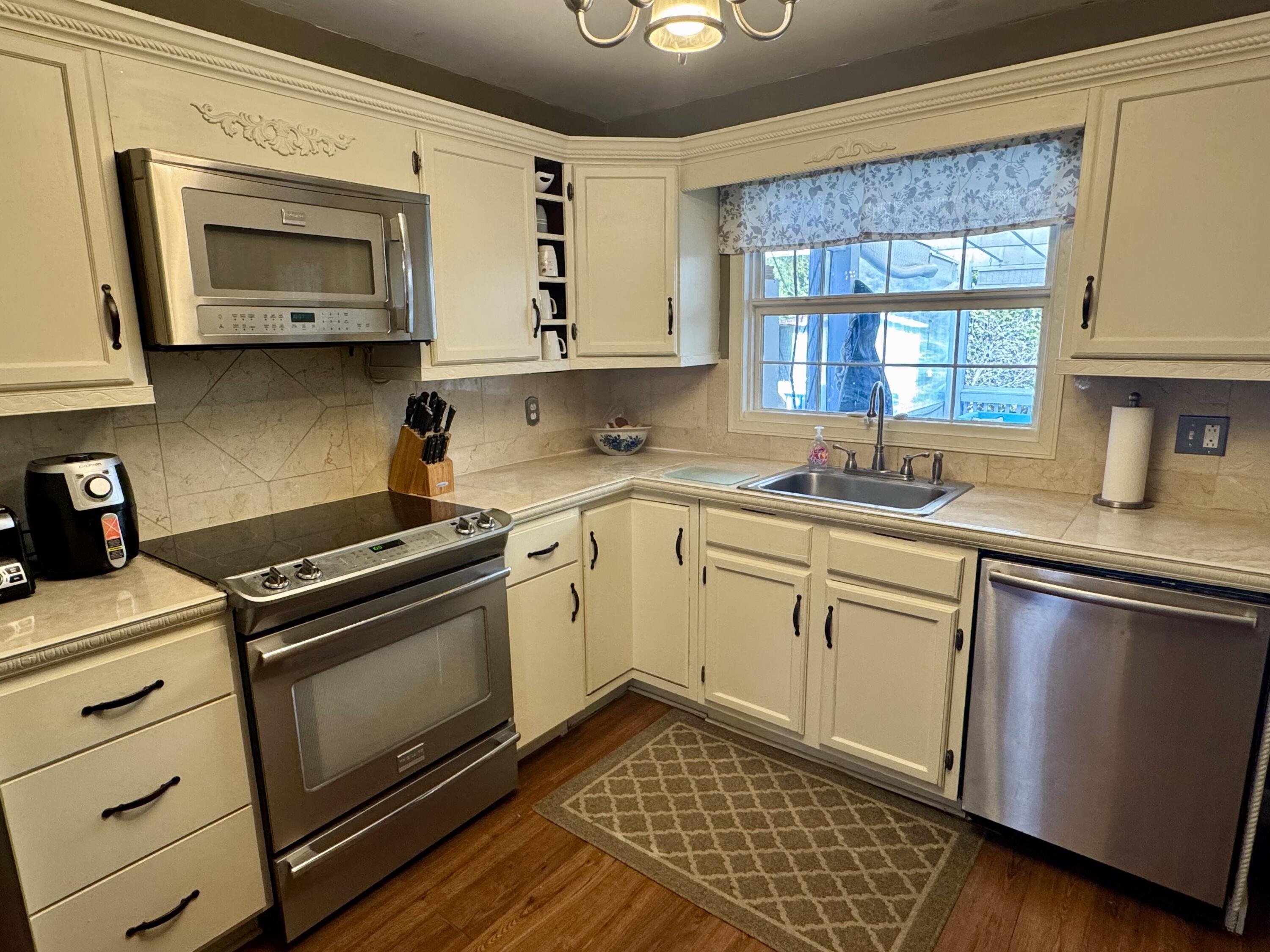 10 Holland Avenue, Plattsburgh, New York image 4