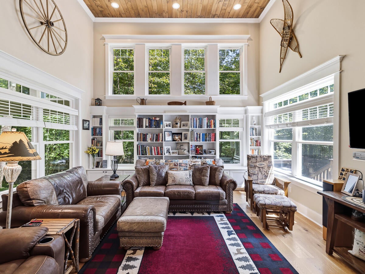 163 Mountain View Lane