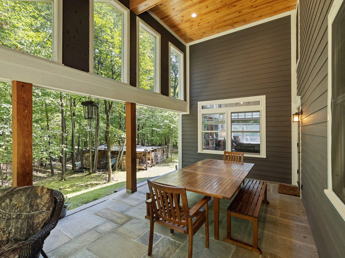 163 Mountain View Lane