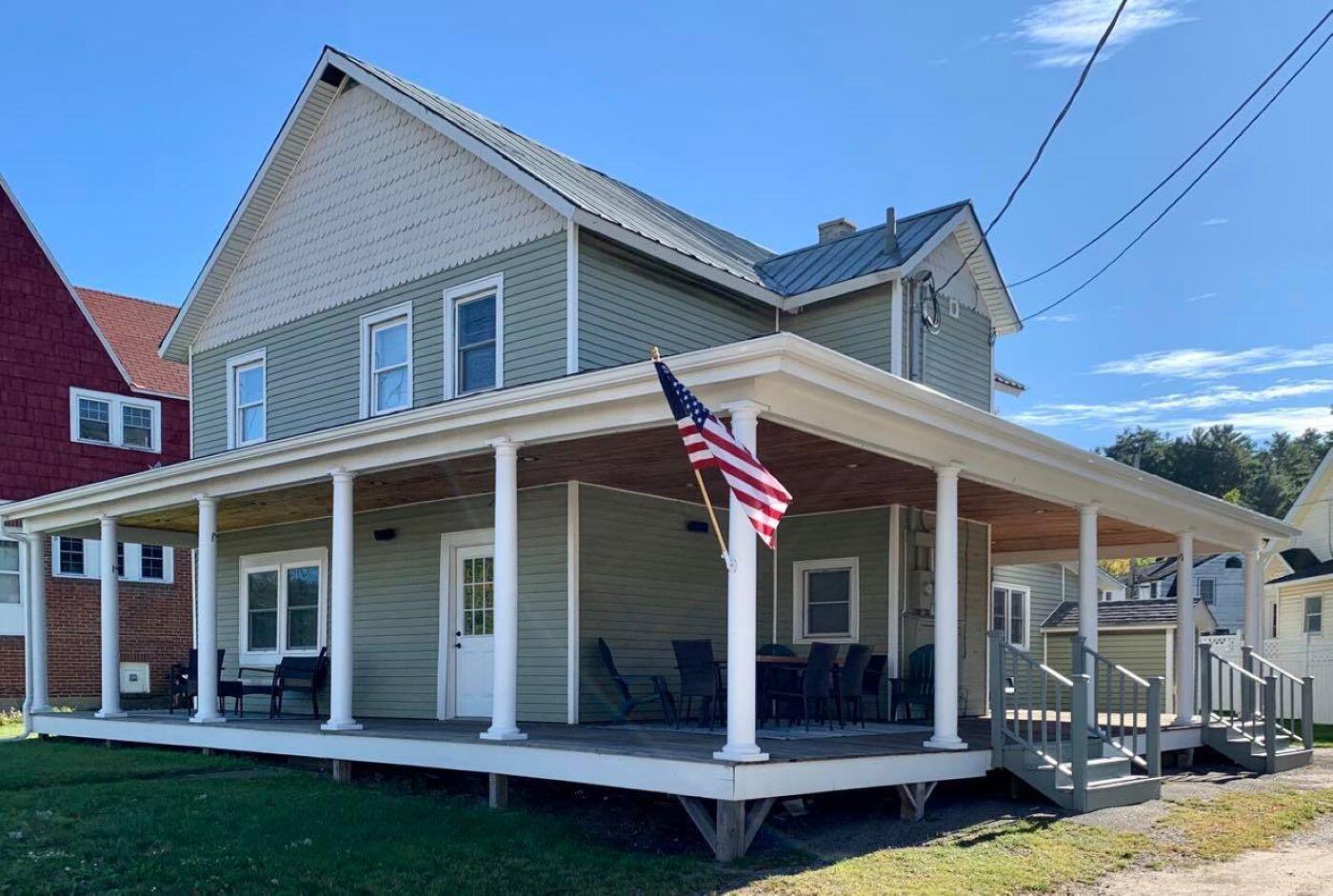 237 Lake Flower Avenue