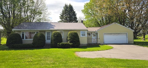 Homes For Sale - 2698 U.s. 11<br/> Franklin County, North Bangor, NY 12966