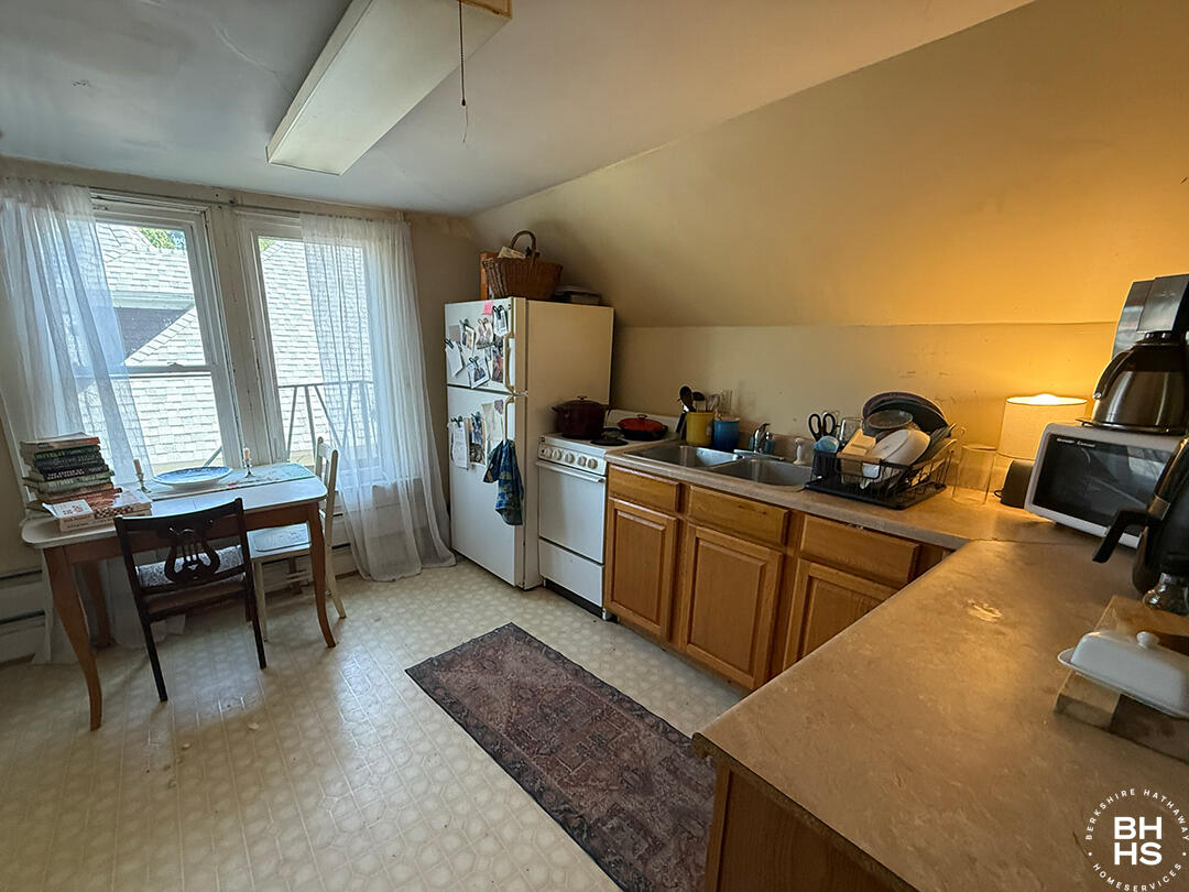 Saranac Lake, New York 12983, United States, ,Residential,Active,160393