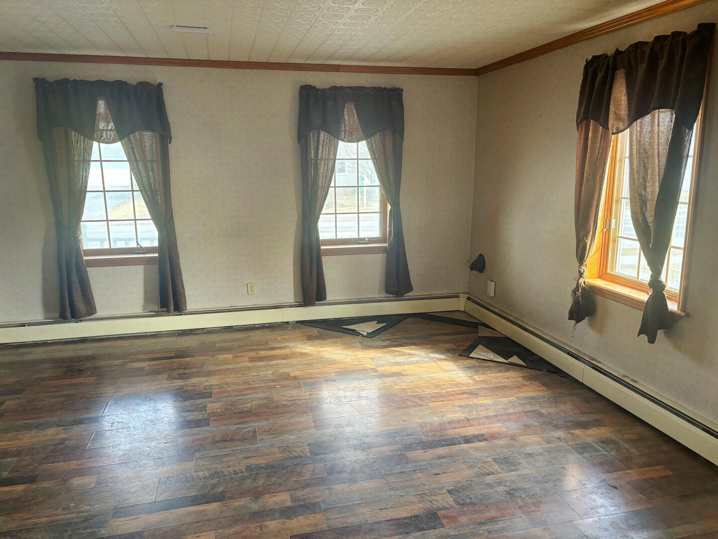 39 Champlain Street, Rouses Point, New York image 5