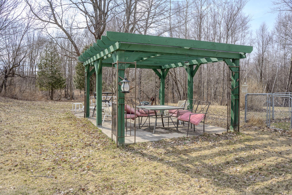 4479 Military Turnpike Turnpike, Altona, New York image 22
