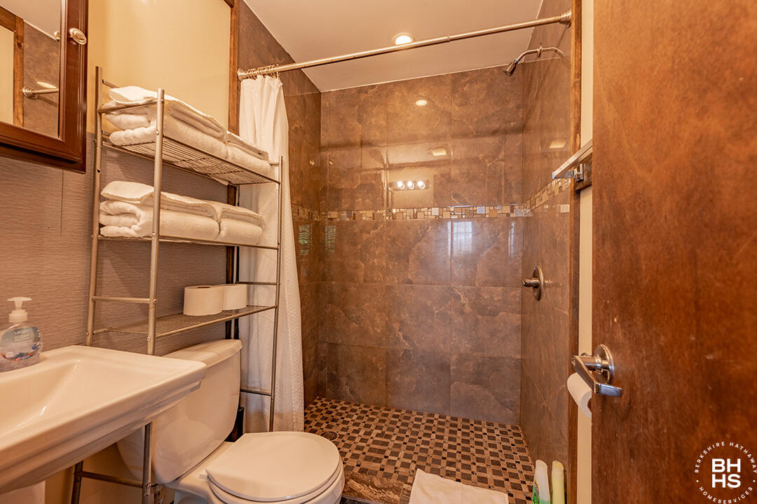 6143 Sentinel Road #UNIT  7, Lake Placid, New York image 11
