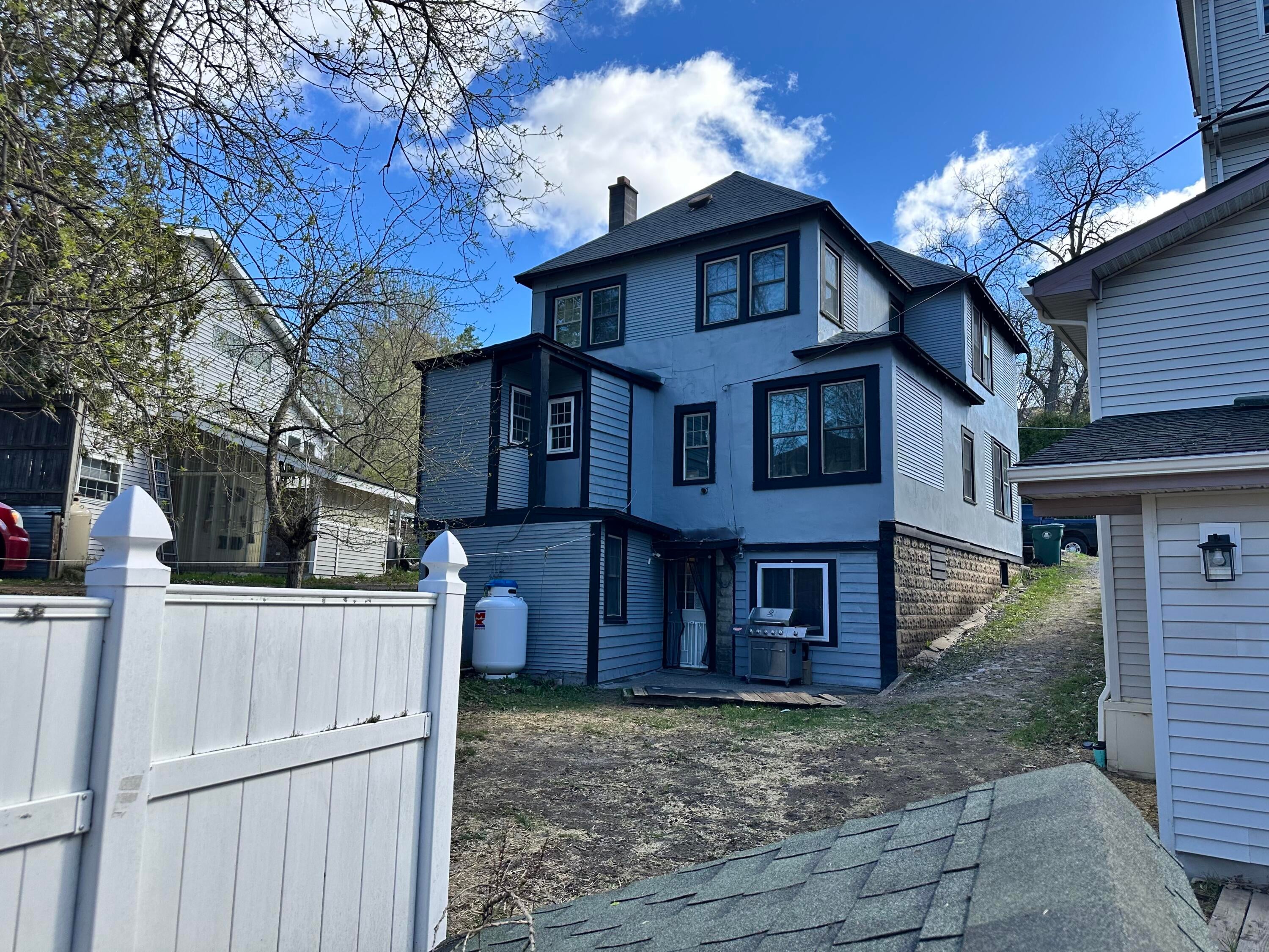 39 Shepard Avenue