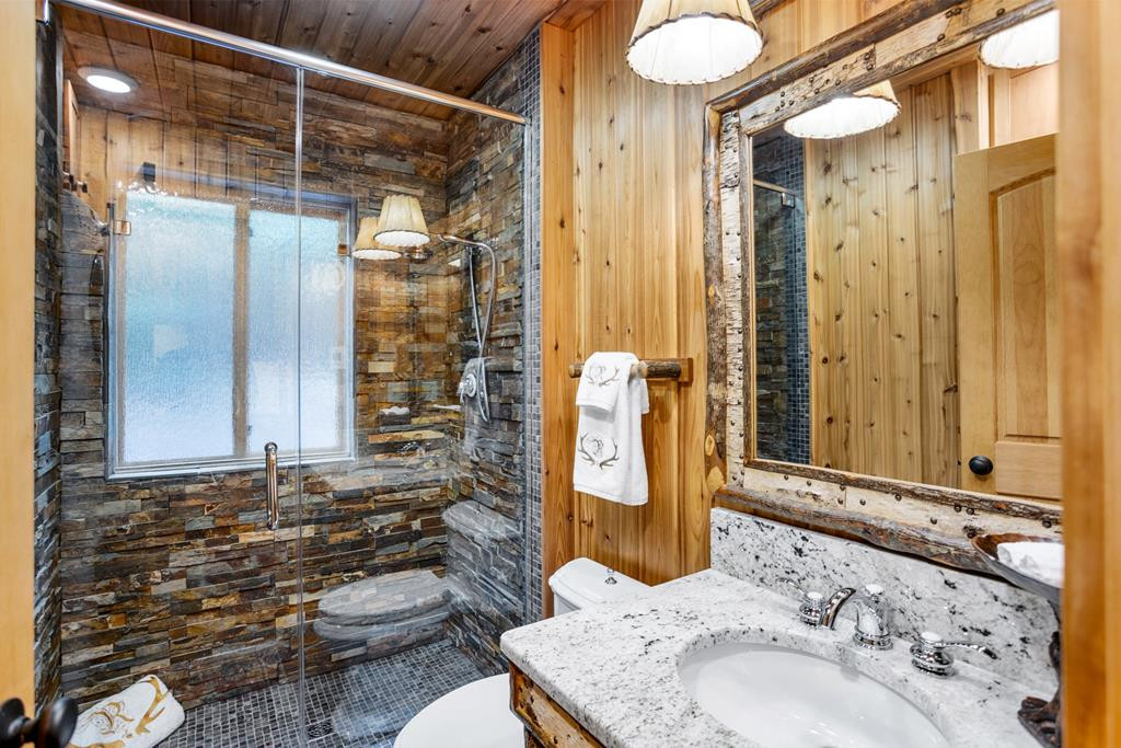 Lake Placid, New York 12946, United States, 9 Bedrooms Bedrooms, ,9 BathroomsBathrooms,Residential,Active,125895