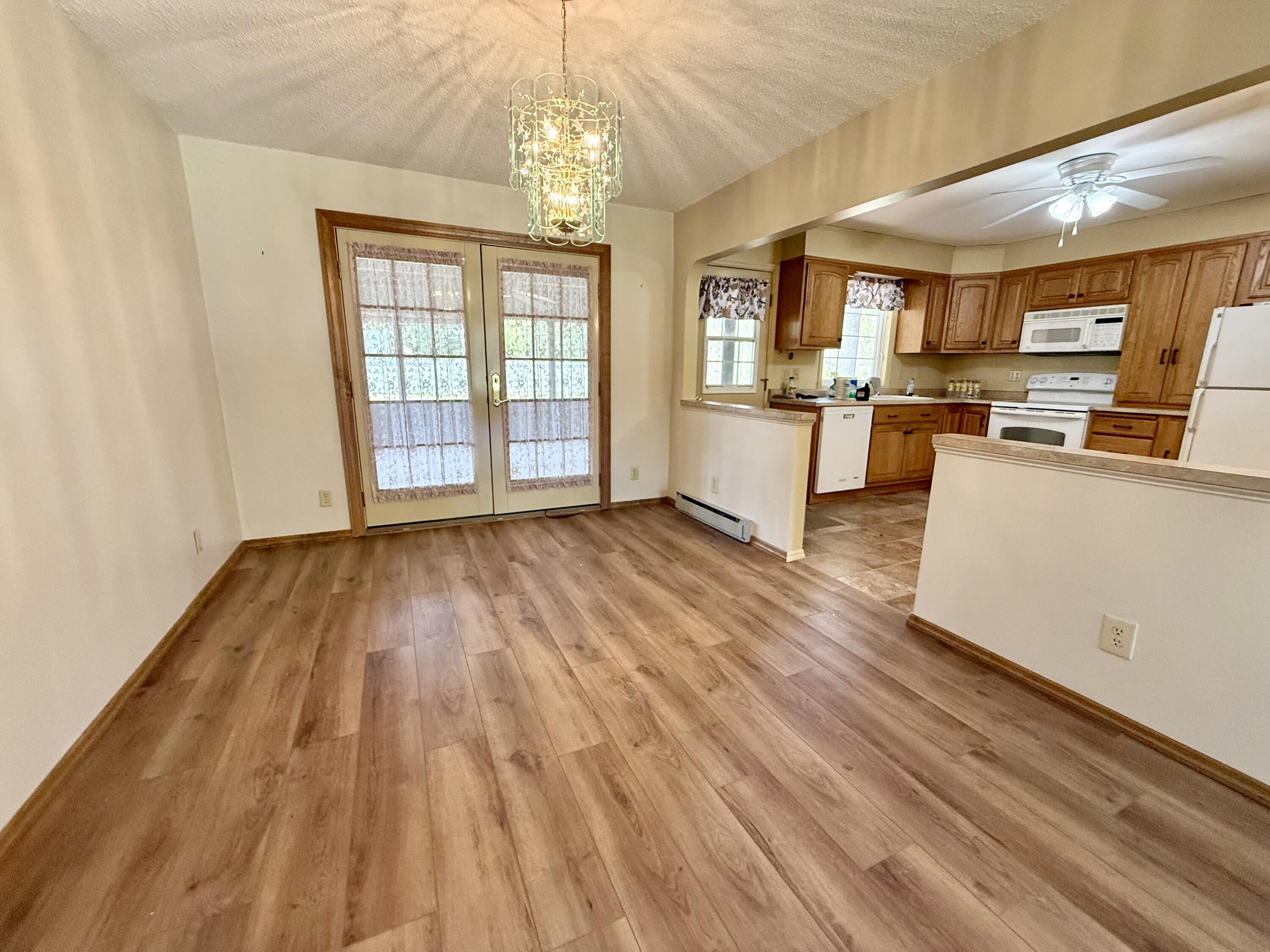 73 Rand Hill Road Rd, Morrisonville, New York image 4
