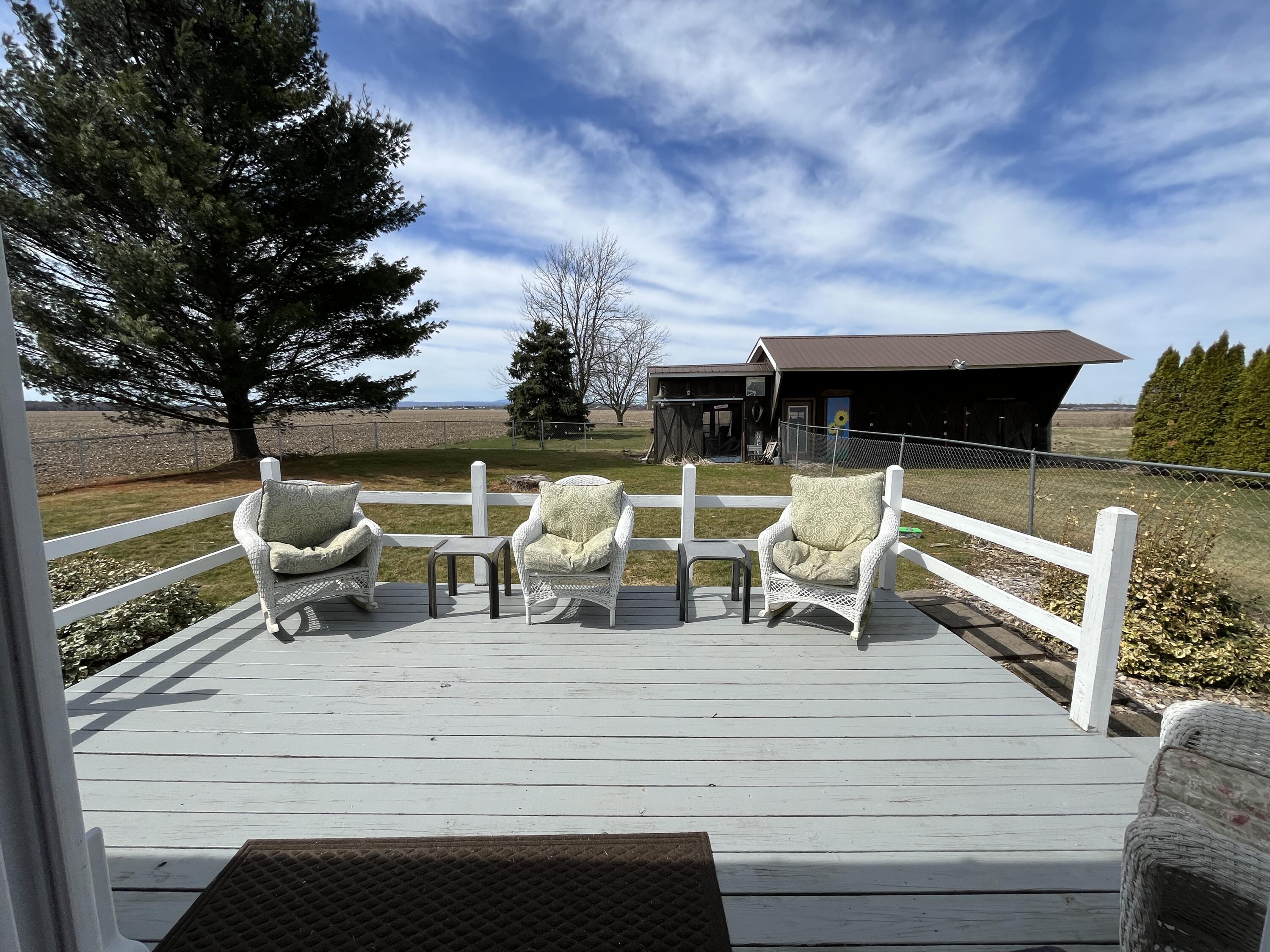 2407 Lake Shore Road