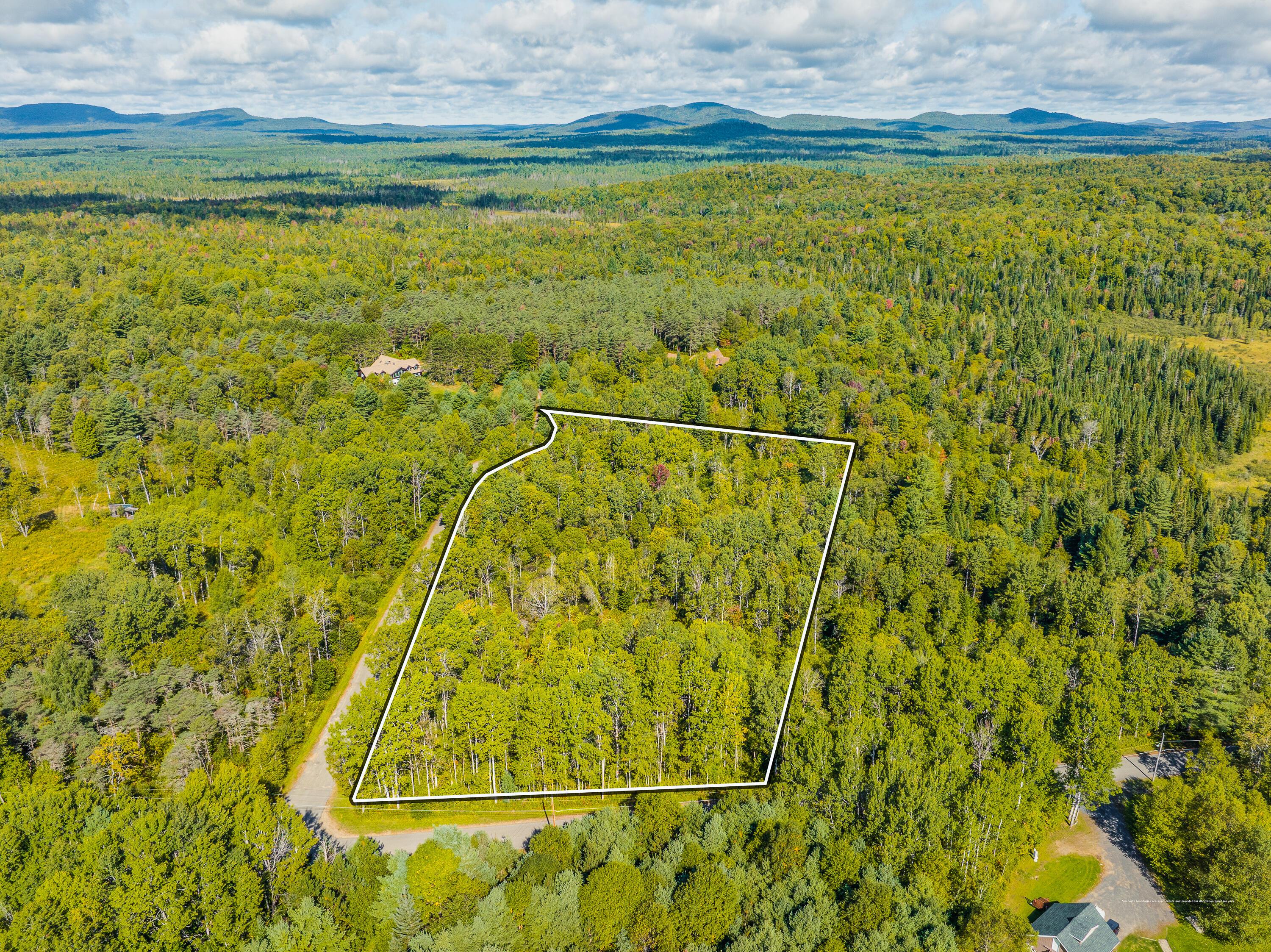 401 Old Wawbeek Road