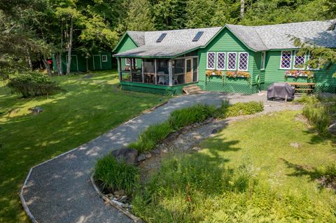 12 George & Bliss Lane Pier 245 Lake Placid NY 12946