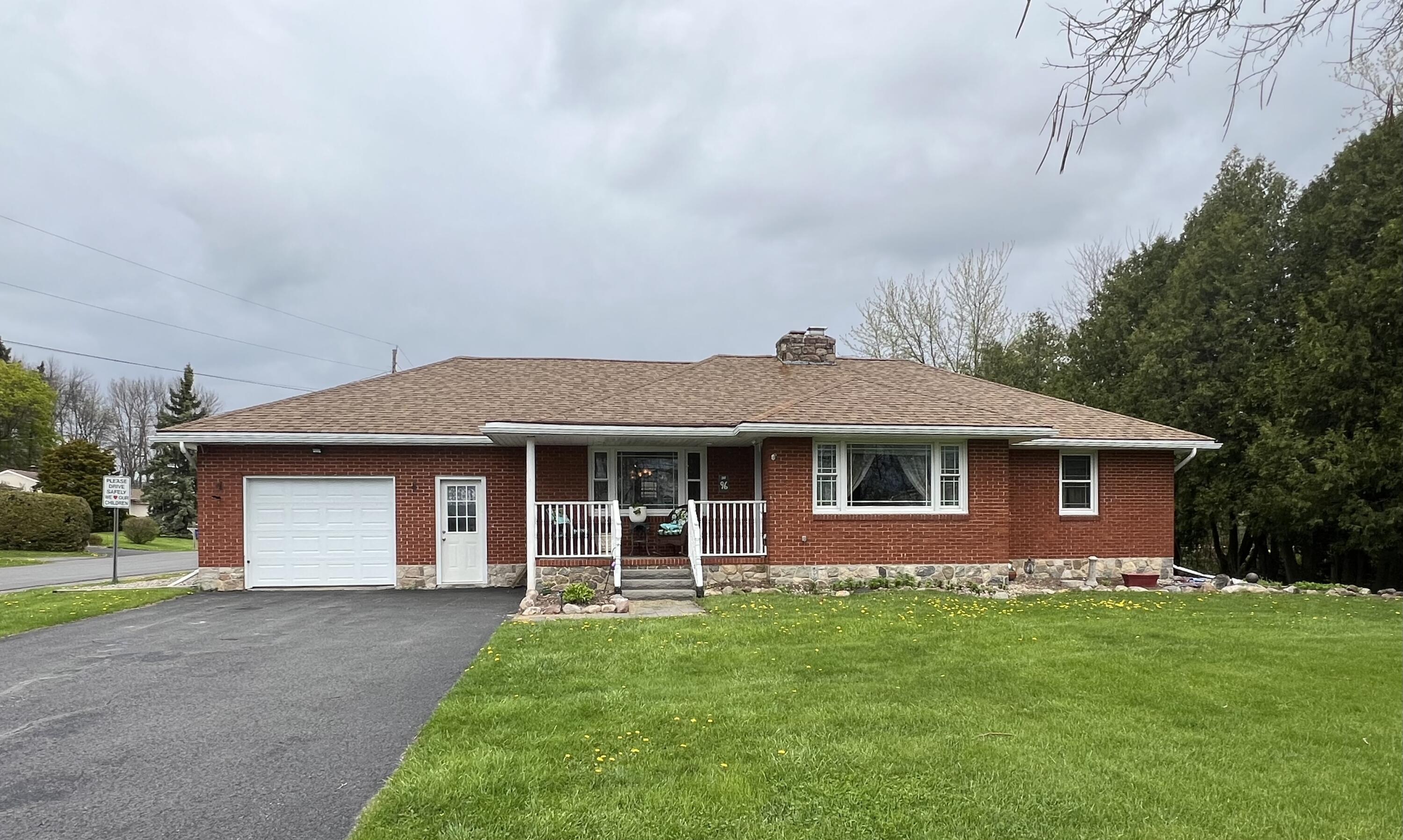 96 Tom Miller Road Rd, Plattsburgh, New York image 1