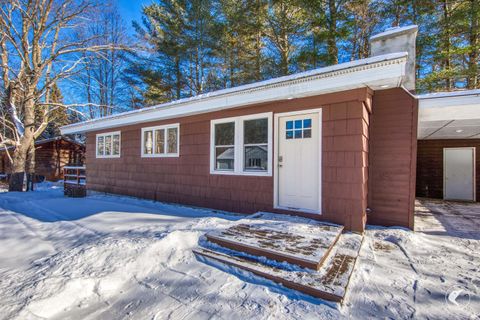 4 Balsam Street Lake Placid NY 12946