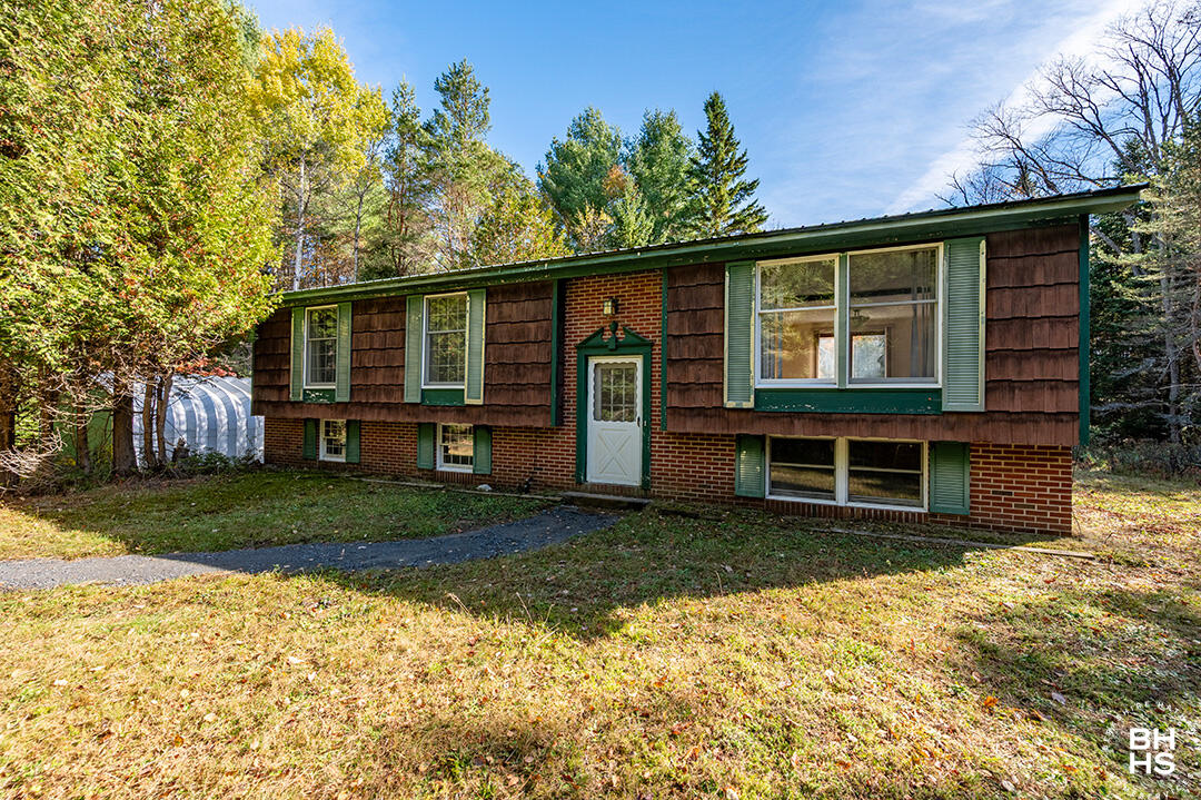 Tupper Lake, New York 12986, United States, 4 Bedrooms Bedrooms, ,2 BathroomsBathrooms,Residential,Active,230982