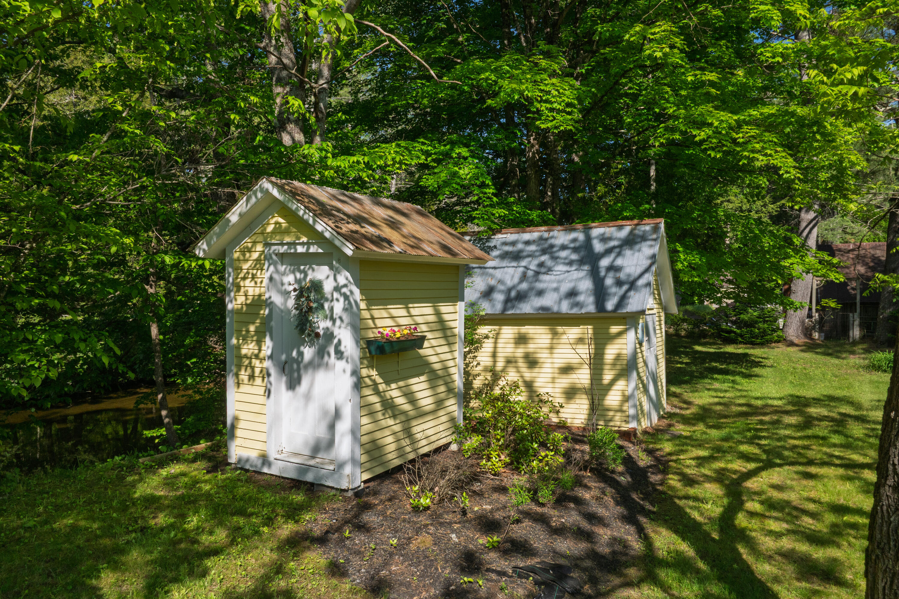 8219 River Street, Elizabethtown, New York image 8