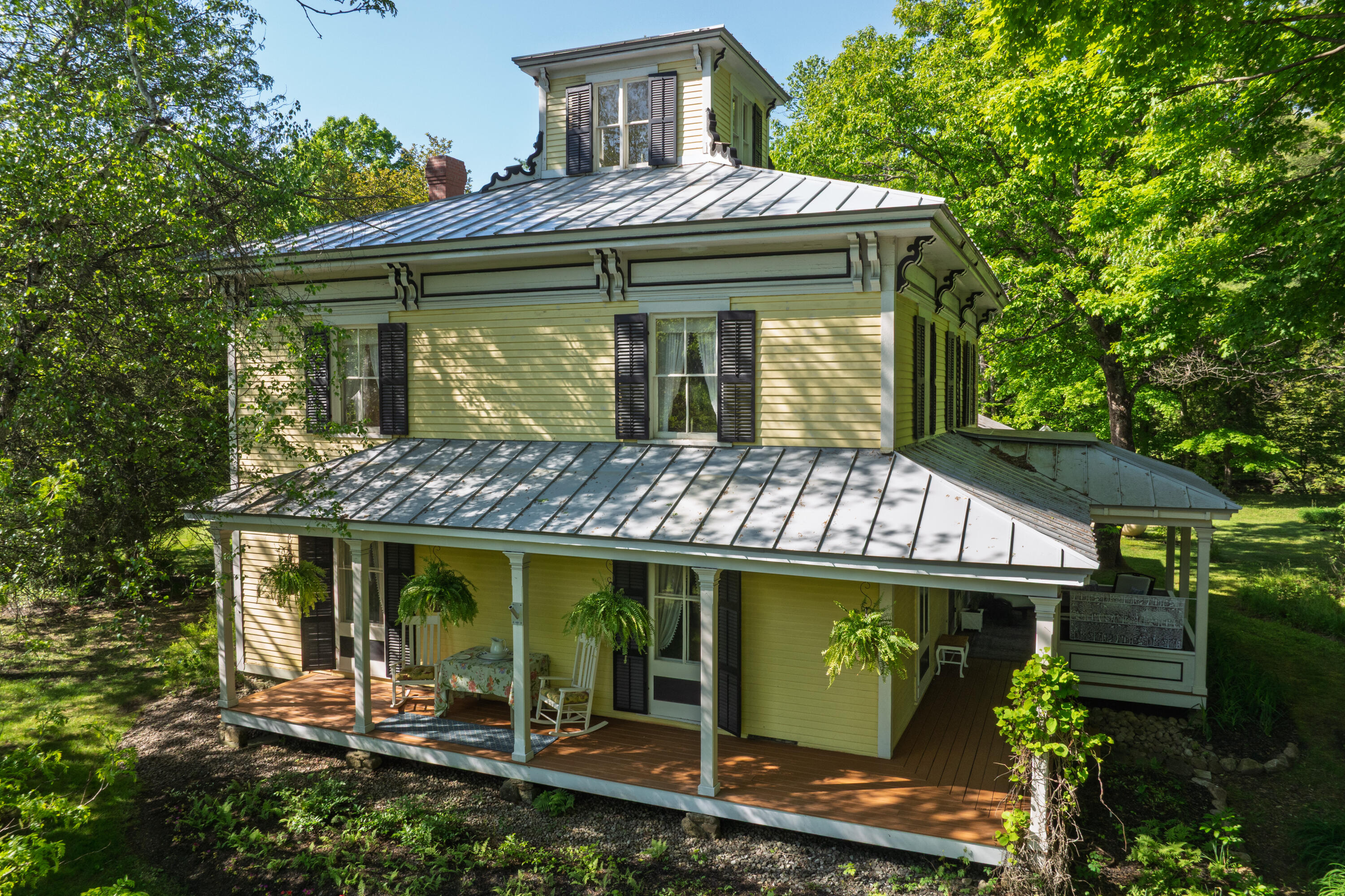 8219 River Street, Elizabethtown, New York image 3