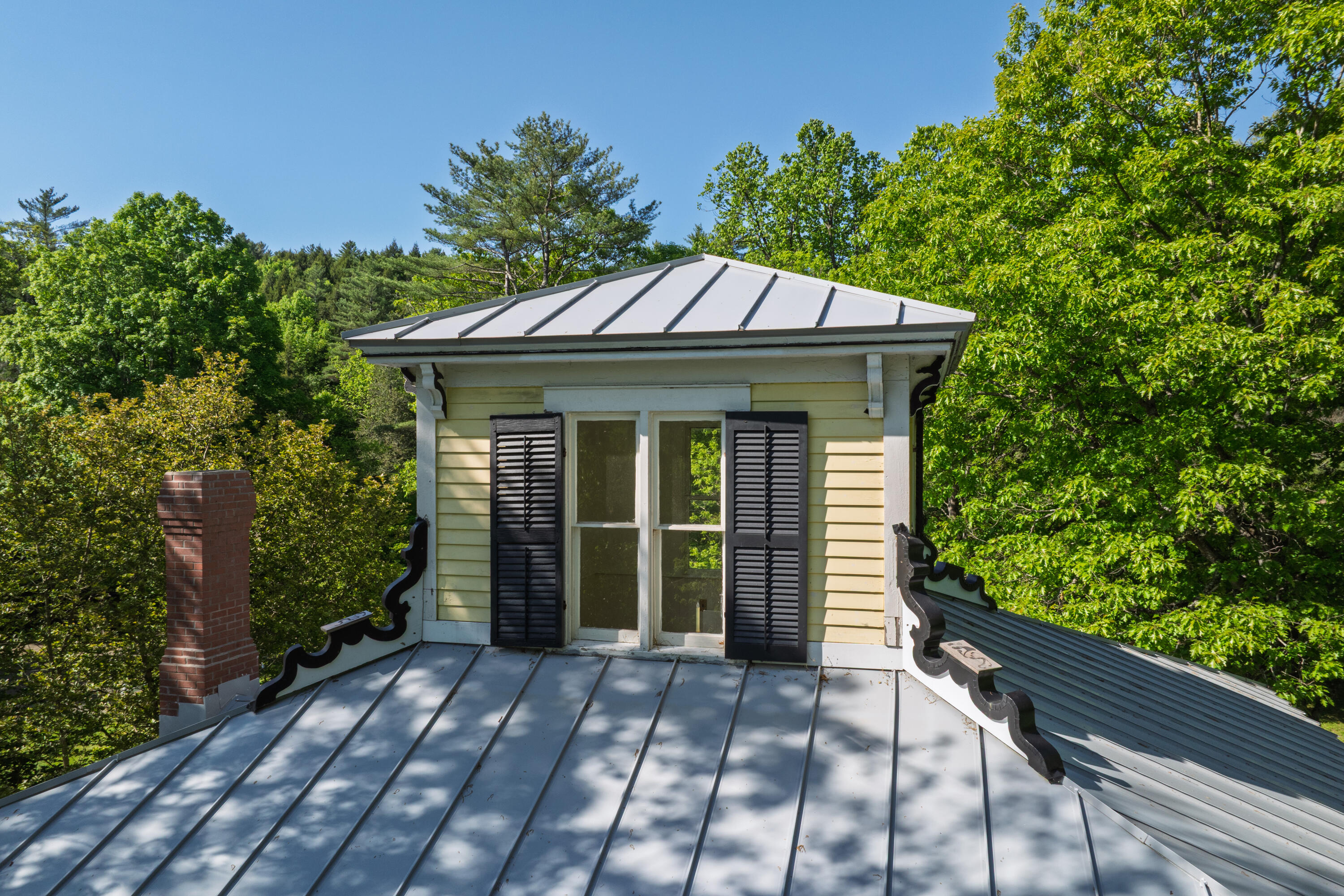 8219 River Street, Elizabethtown, New York image 6
