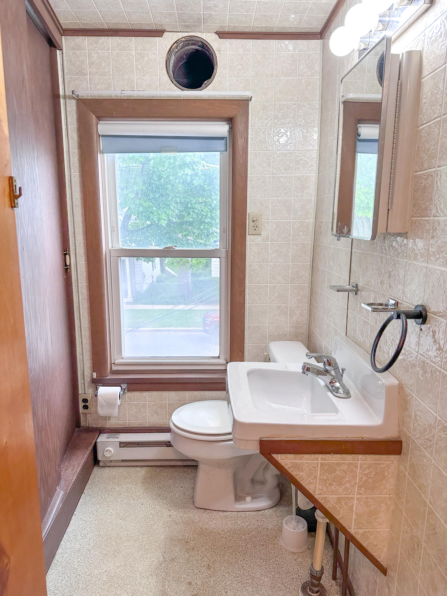 75 Champlain Street, Plattsburgh, New York image 18