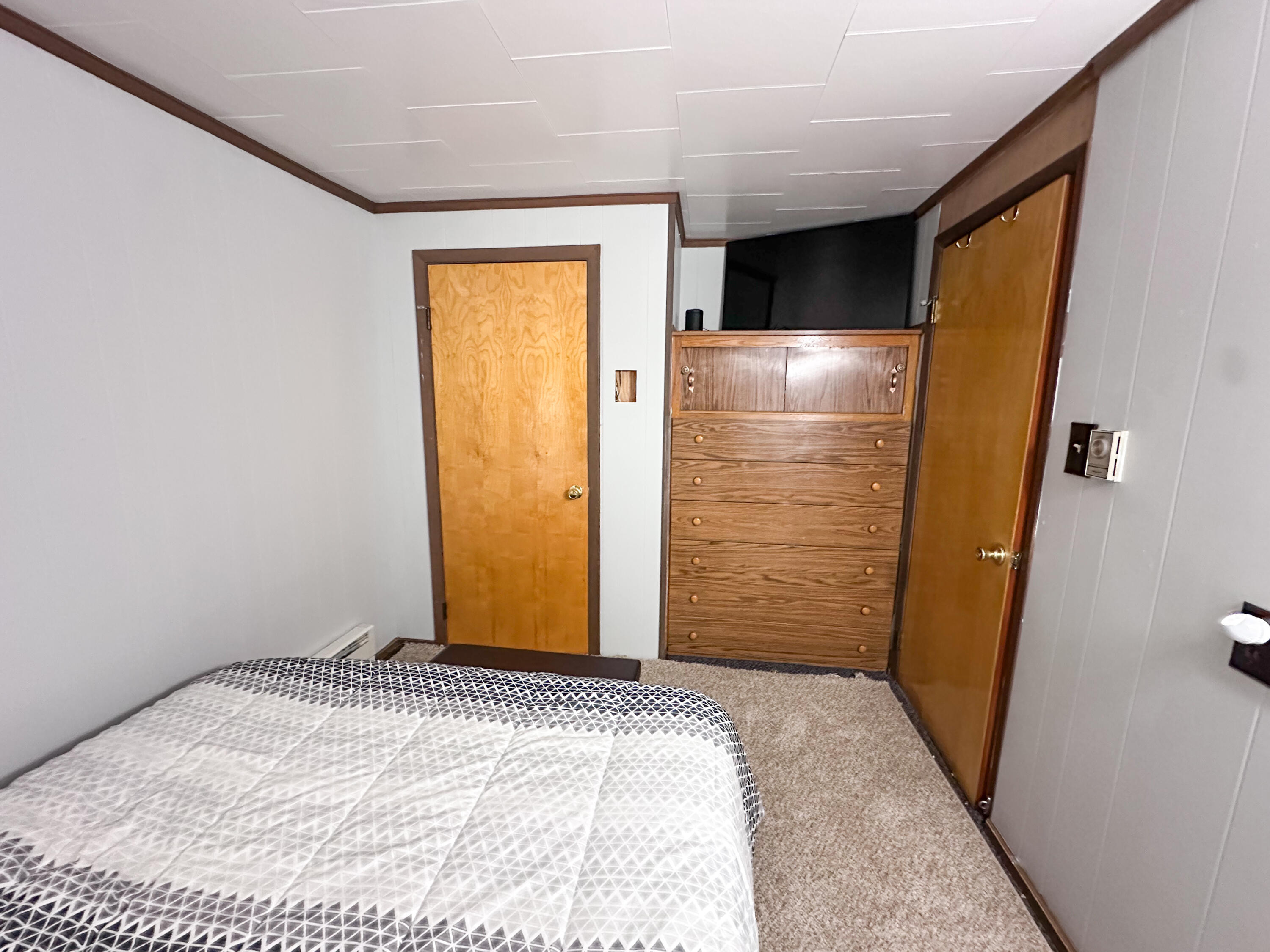 75 Champlain Street, Plattsburgh, New York image 9