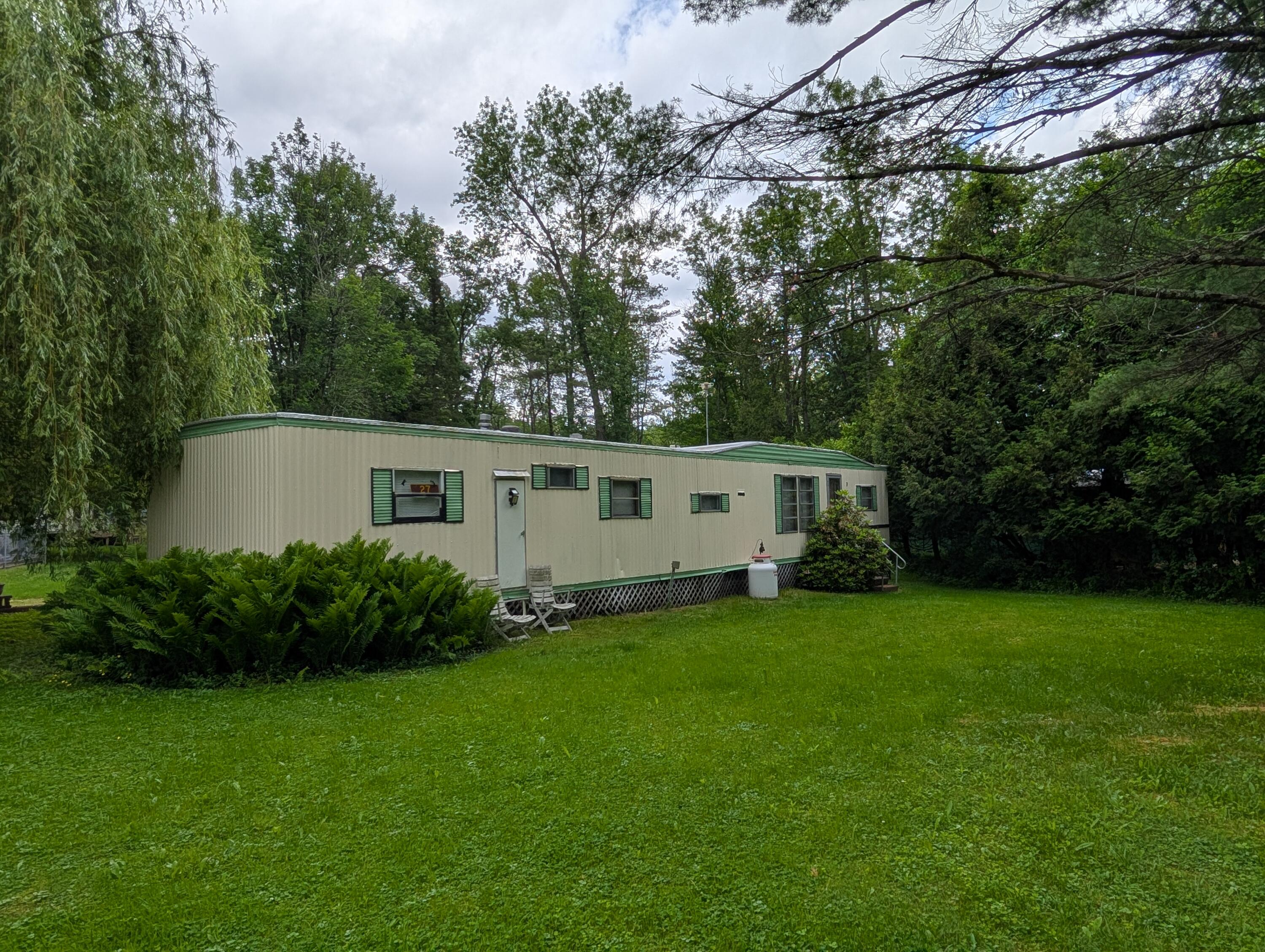 27 Elm Avenue