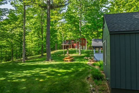 96 Bell Meadow Way Way Keene NY 12942