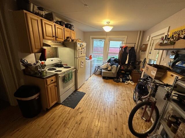 27 Winona Ave