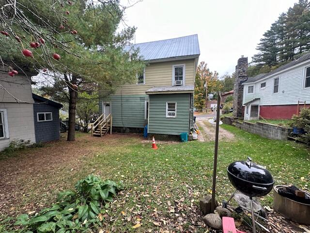 27 Winona Ave