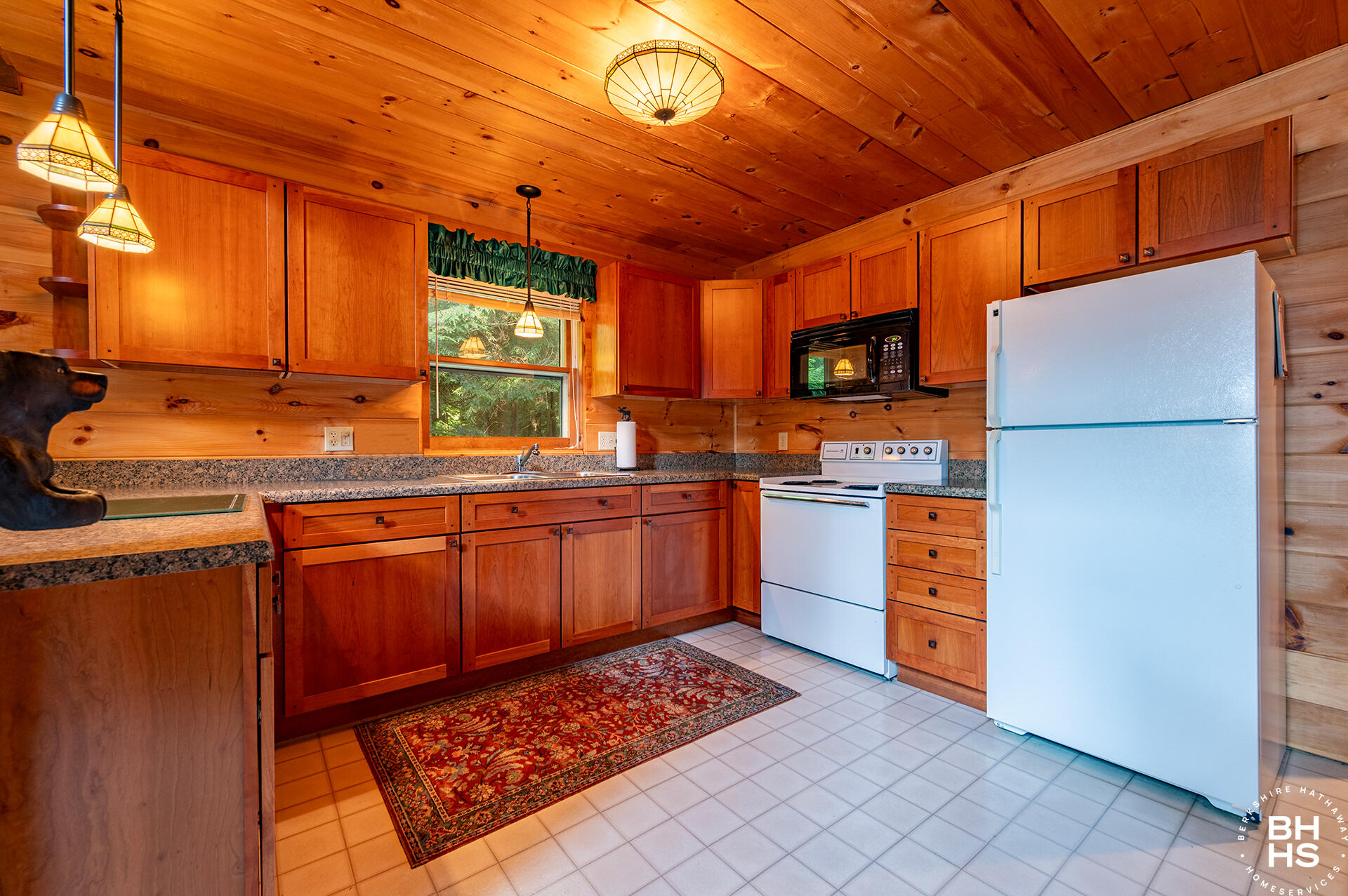 Saranac Lake, New York 12983, United States, 2 Bedrooms Bedrooms, ,1 BathroomBathrooms,Residential,Active,187909