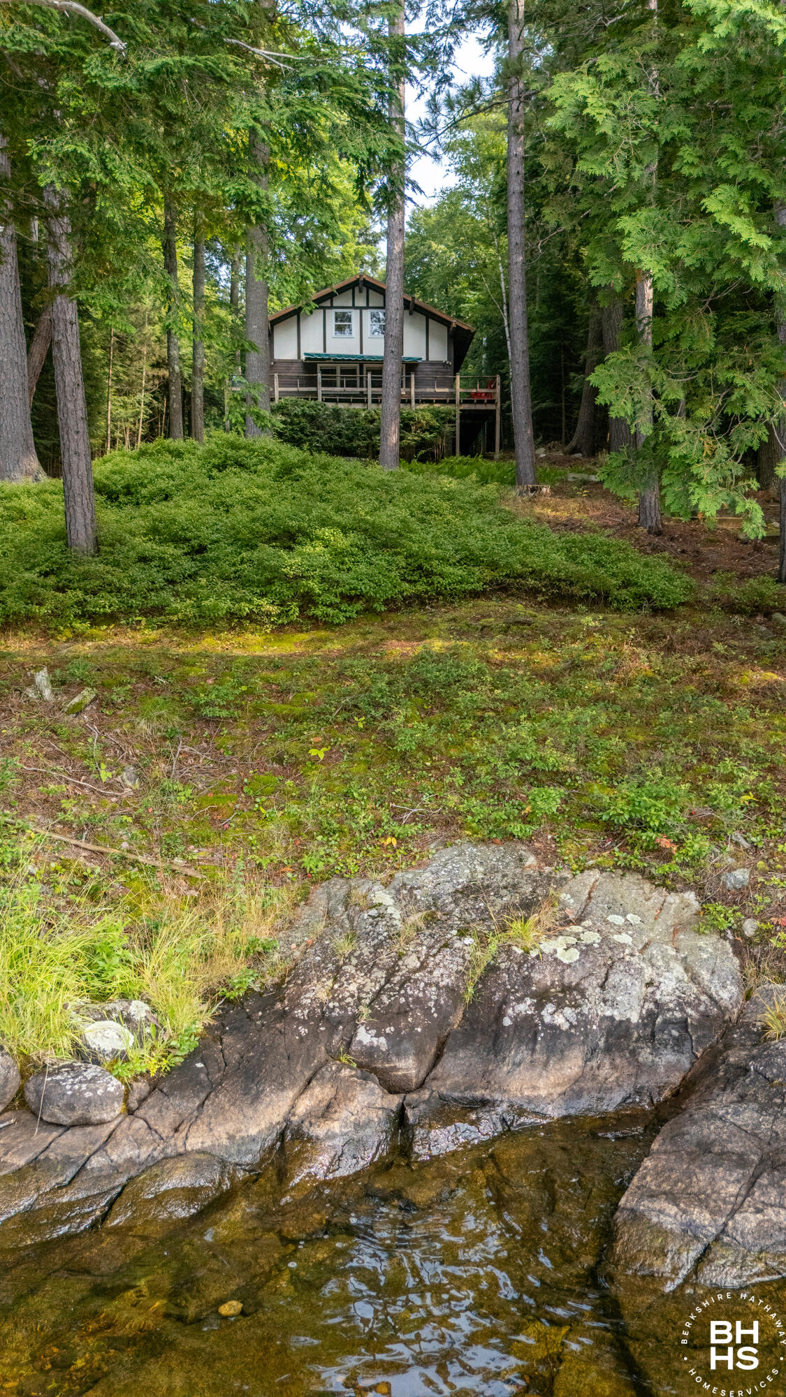 Saranac Lake, New York 12983, United States, 2 Bedrooms Bedrooms, ,1 BathroomBathrooms,Residential,Active,187909