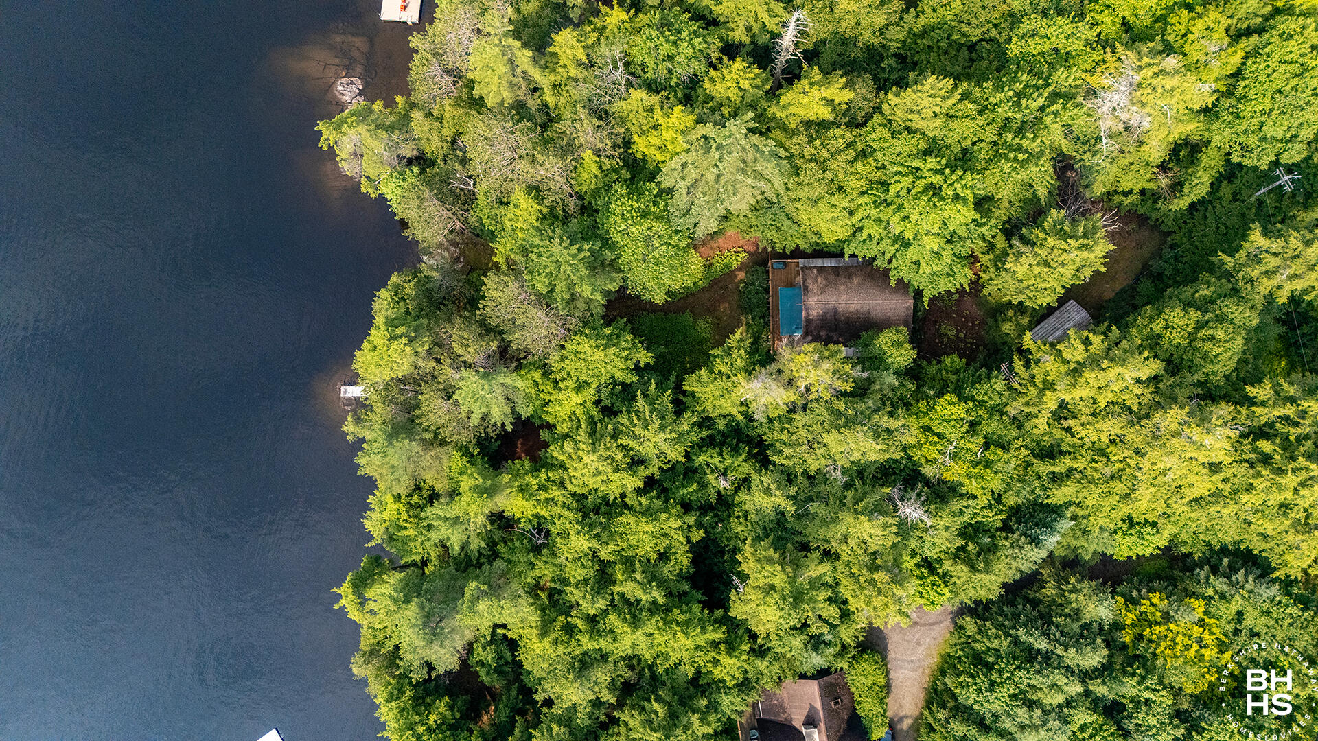 Saranac Lake, New York 12983, United States, 2 Bedrooms Bedrooms, ,1 BathroomBathrooms,Residential,Active,187909