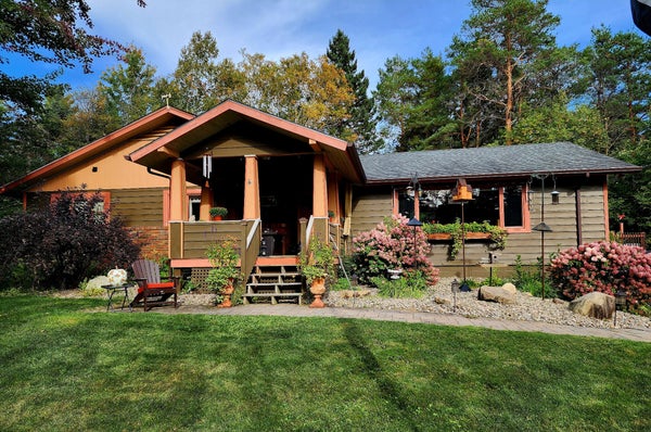54 NORTHWOOD RD, LAKE PLACID, NY 12946 - Image ce2a11ca61b7b2f1ebdeca094d0ab4dc/1260073115