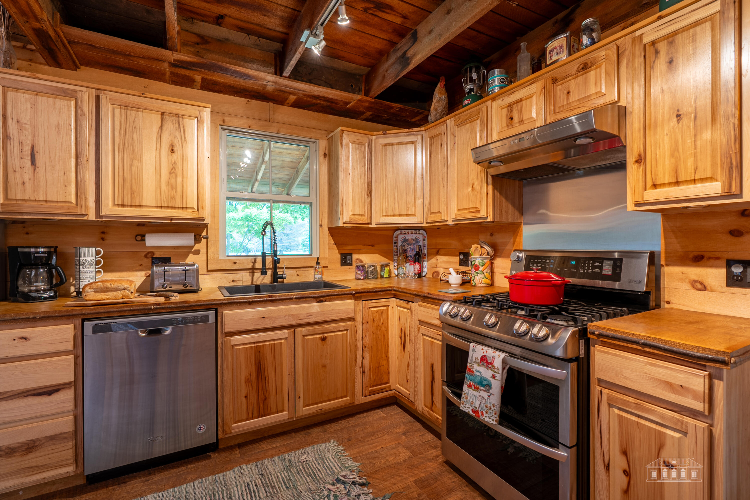 11 Market Street St, Keene Valley, New York image 14