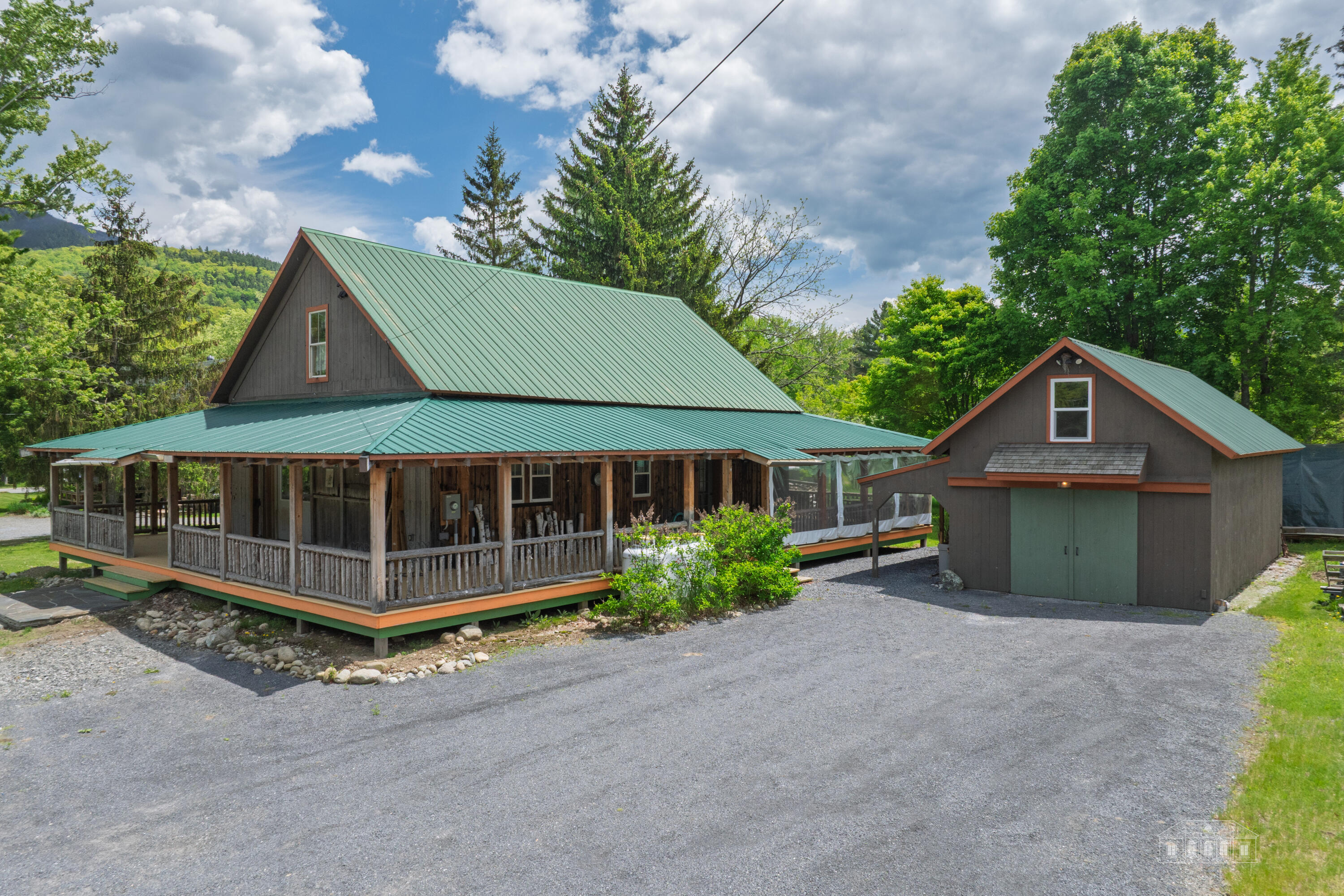 11 Market Street St, Keene Valley, New York image 1
